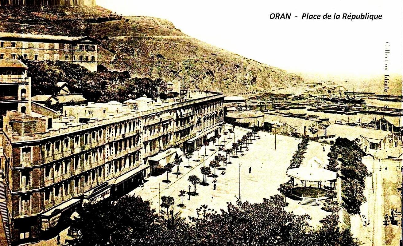 Oran - Place de la Republique.jpg